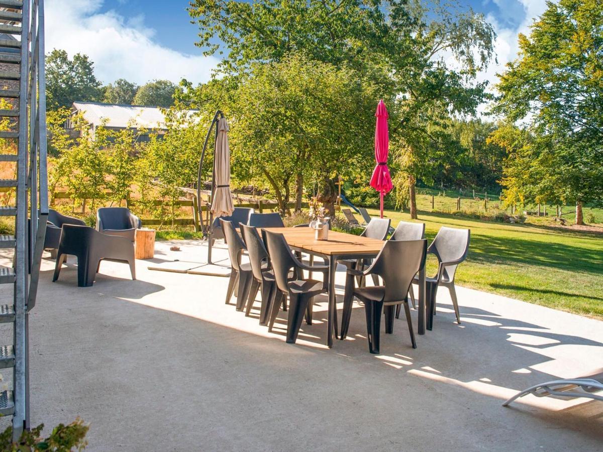 Holiday home Luring In With Garden
