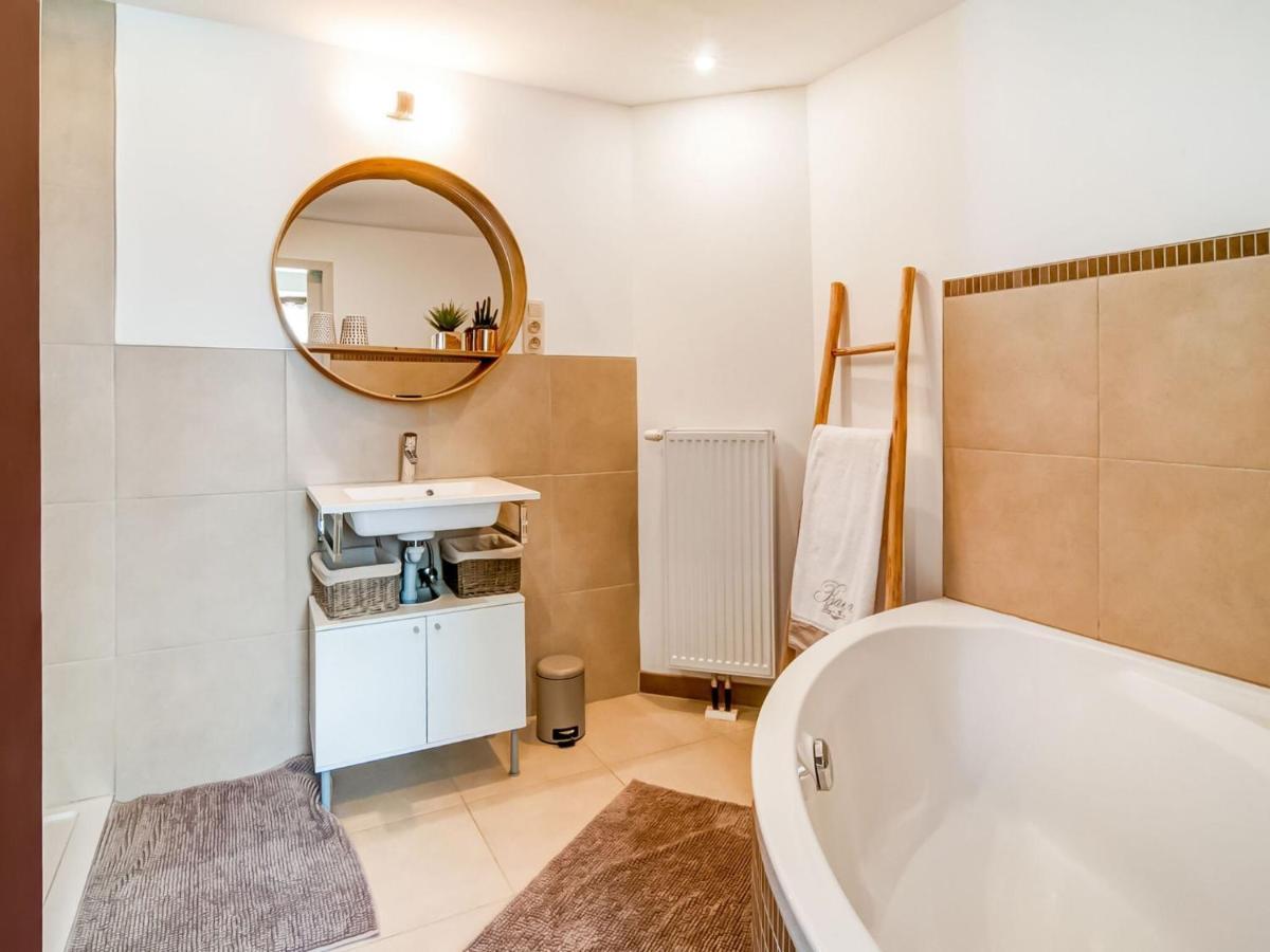Luring In With Garden Holiday home Lierneux